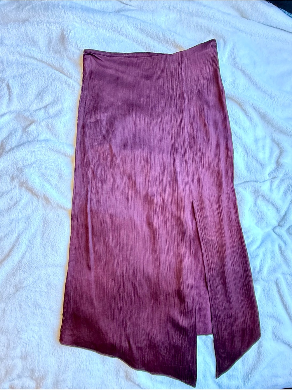 MINKPINK Burgundy Crinkle Textured Midi Skirt High Slit Asymmetrical Hem L